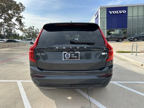 Used 2022 Volvo XC90 T8 R-Design w/ Advanced Package image 5