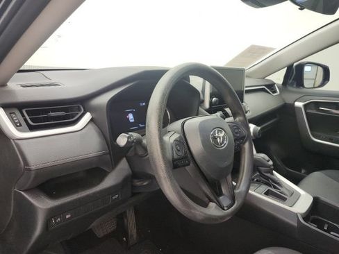 Used 2023 Toyota RAV4 XLE w/ Convenience Package FWD image 8