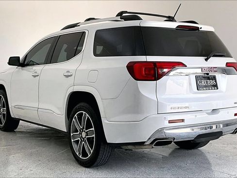 Used 2017 GMC Acadia Denali w/ Technology Package AWD/4WD image 15