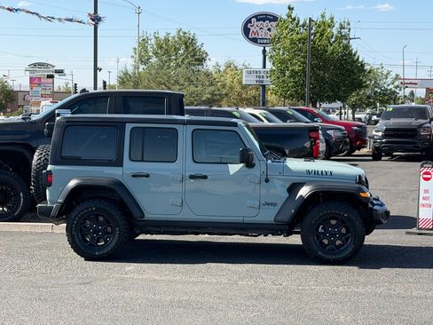 Used 2023 Jeep Wrangler Unlimited AWD/4WD image 52