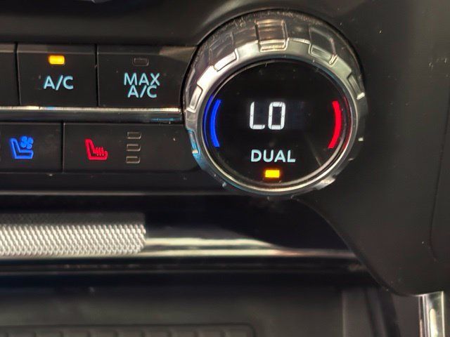 Used 2021 Ford F150 Raptor w/ Equipment Group 801A High AWD/4WD image 34