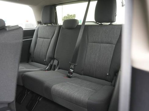 Used 2023 Ford Expedition XLT image 14