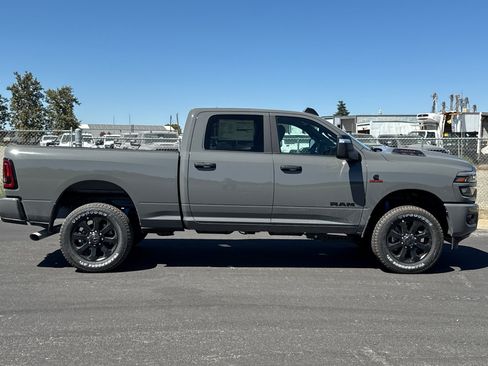 New 2026 RAM 2500 Big Horn AWD/4WD image 2