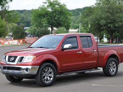 Used 2014 Nissan Frontier SL w/ SL Moonroof Package