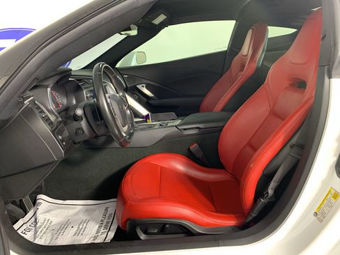 Used 2018 Chevrolet Corvette Stingray Coupe w/ 1LT RWD image 16
