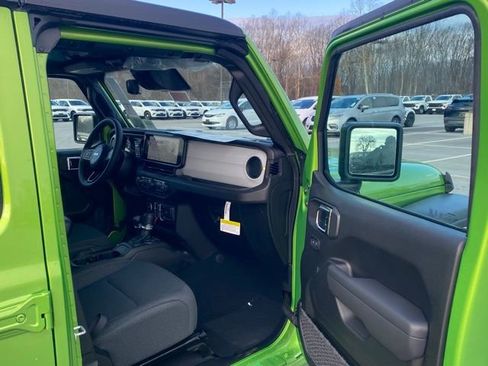 New 2026 Jeep Wrangler Unlimited Sport AWD/4WD image 27