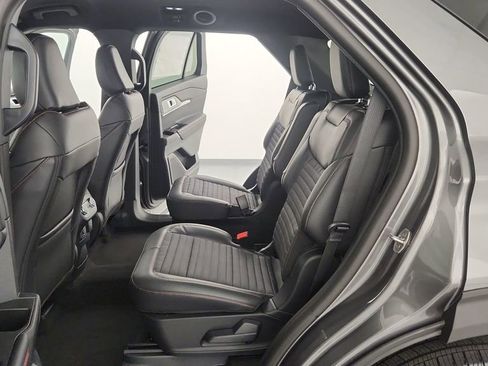 New 2026 Ford Explorer ST-Line AWD/4WD image 18