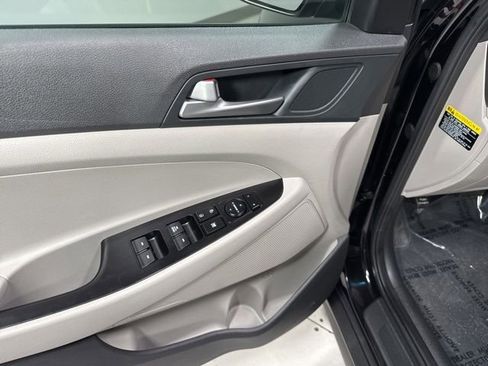 Used 2018 Hyundai Tucson SE FWD image 9
