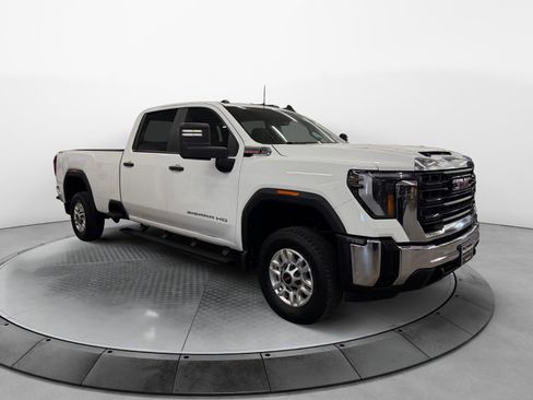 Used 2024 GMC Sierra 2500 Pro AWD/4WD image 3