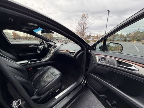 Used 2017 Lincoln MKZ Reserve w/ Climate Package image 17