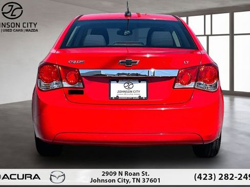 Used 2015 Chevrolet Cruze LT FWD image 4