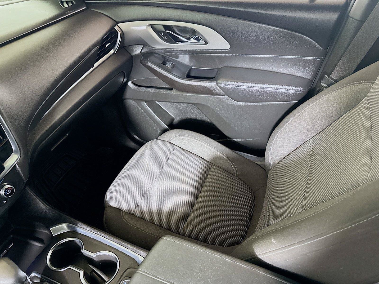 Used 2023 Chevrolet Traverse LT AWD/4WD image 20