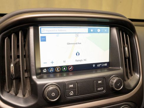 Used 2019 Chevrolet Colorado Z71 image 12