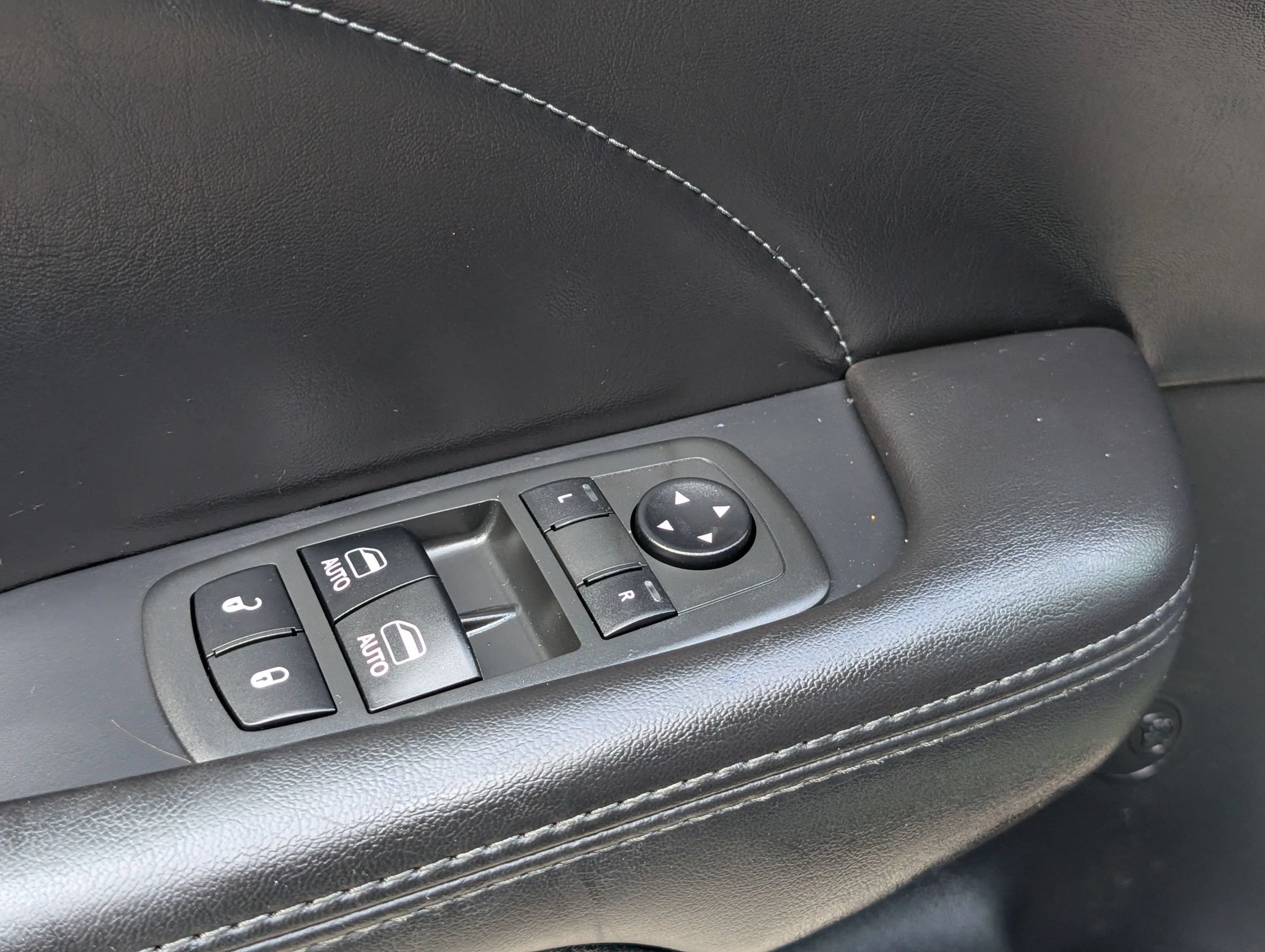 Used 2018 Dodge Challenger R/T Plus RWD image 16