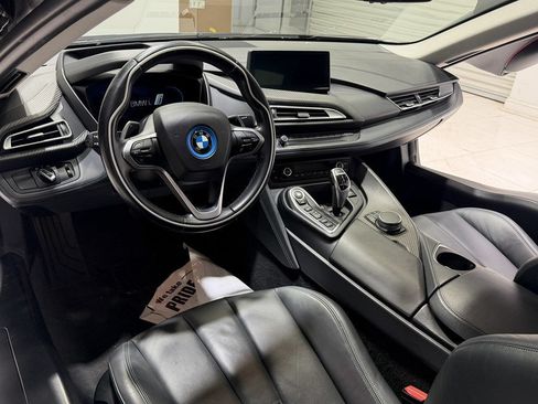 Used 2019 BMW i8 Coupe AWD/4WD image 13