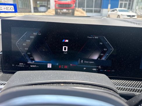 Used 2026 BMW X5 M60i AWD/4WD image 18