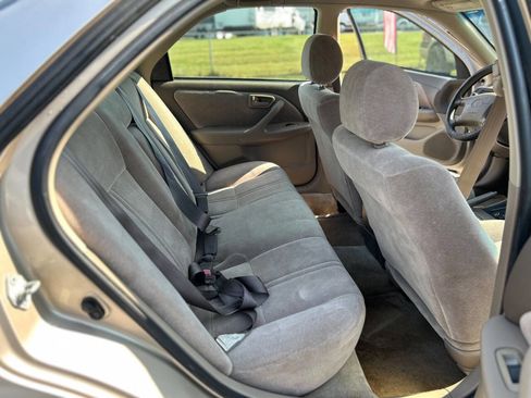 Used 1998 Toyota Camry CE image 21
