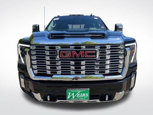 New 2026 GMC Sierra 2500 Denali w/ Denali Reserve Package AWD/4WD image 8