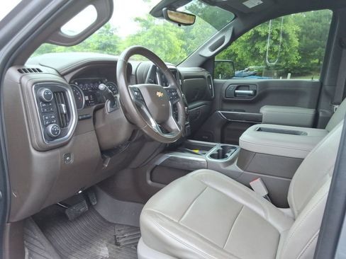 Certified 2020 Chevrolet Silverado 1500 LTZ AWD/4WD image 23