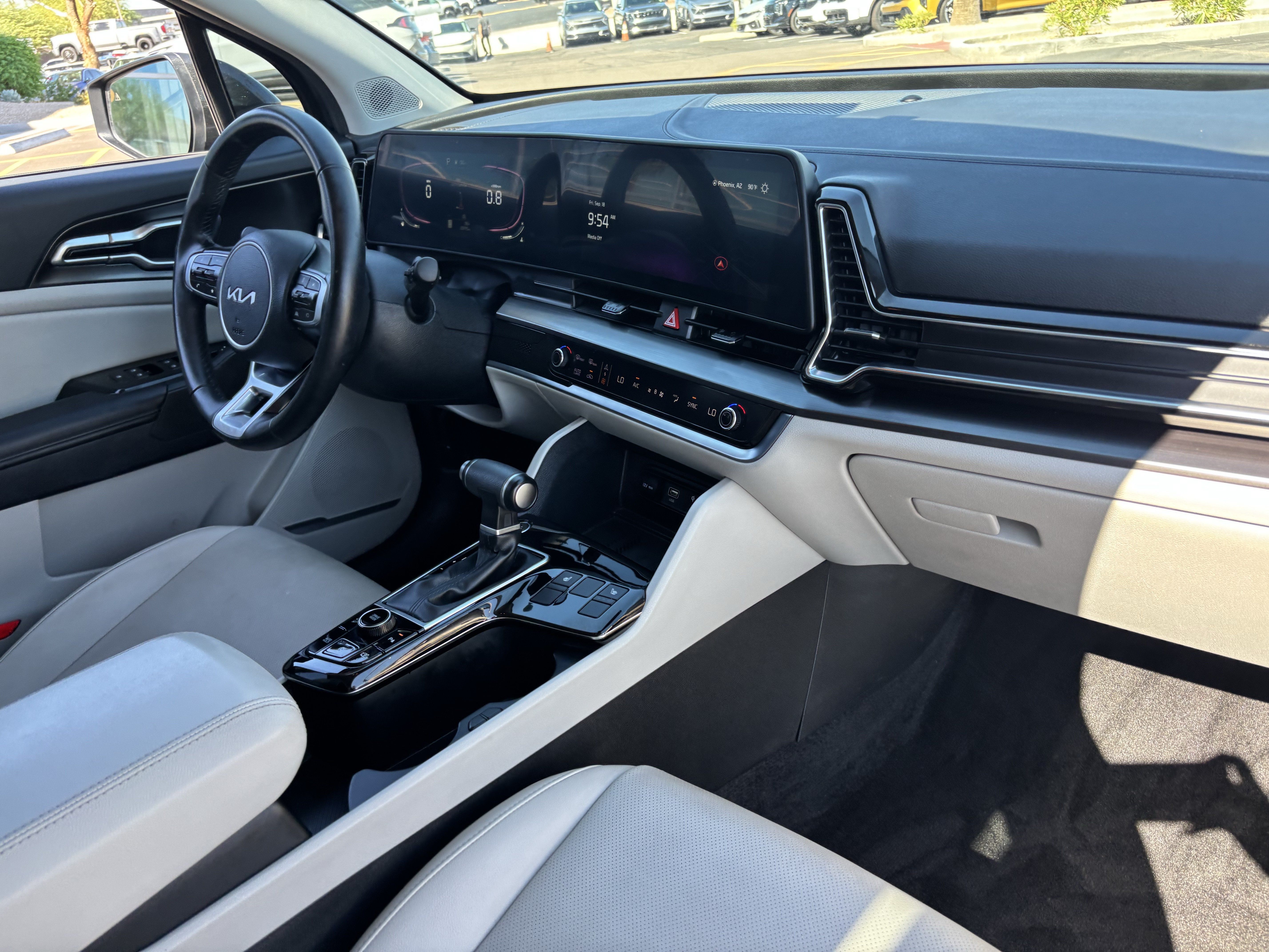 Certified 2025 Kia Sportage EX FWD image 10