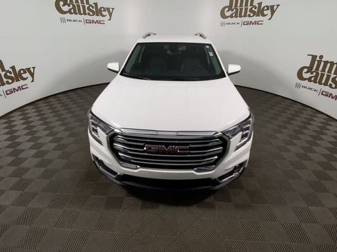 Certified 2023 GMC Terrain SLT FWD image 3
