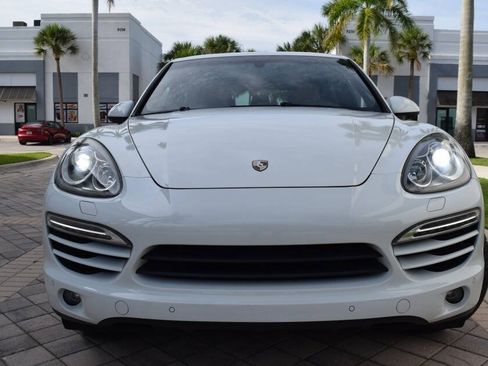 Used 2013 Porsche Cayenne Diesel AWD/4WD image 36