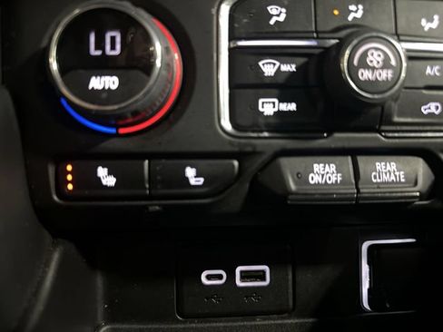 Used 2022 Chevrolet Tahoe LT AWD/4WD image 34