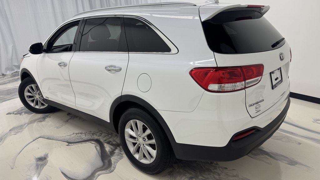 Used 2016 Kia Sorento AWD w/ LX Convenience Package image 6