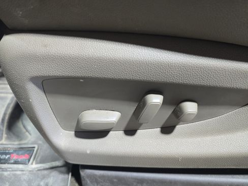 Used 2018 Chevrolet Silverado 1500 LTZ Z71 AWD/4WD image 10