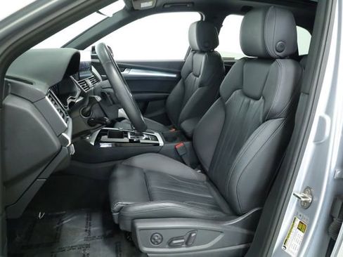 Used 2025 Audi Q5 2.0T Premium image 29