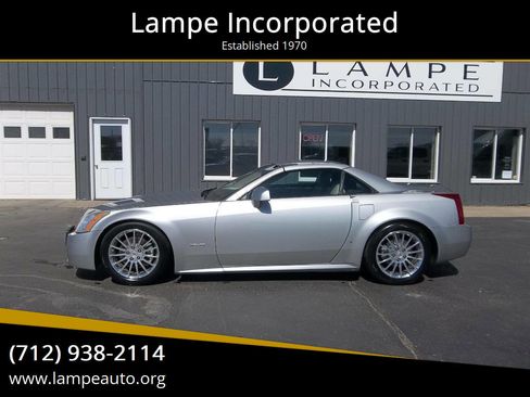 Used 2008 Cadillac XLR image 1