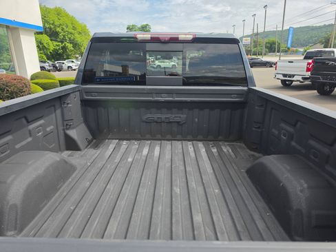 Used 2021 GMC Sierra 1500 AT4 w/ AT4 Value Package AWD/4WD image 5