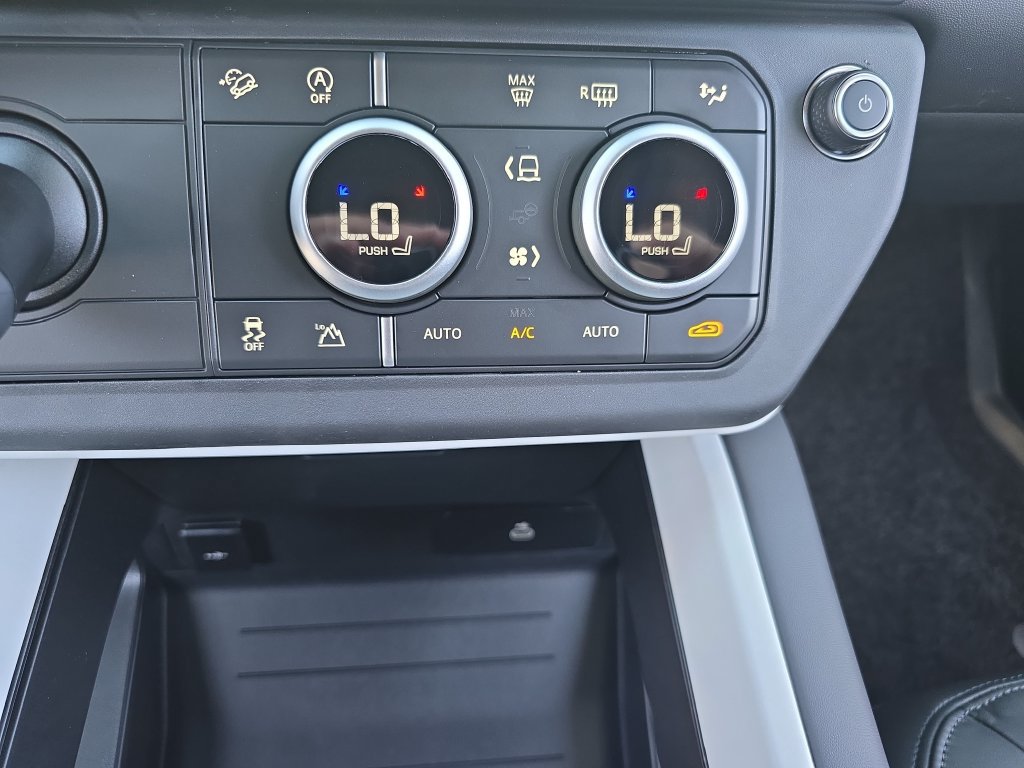 New 2026 Land Rover Defender 110 S AWD/4WD image 24