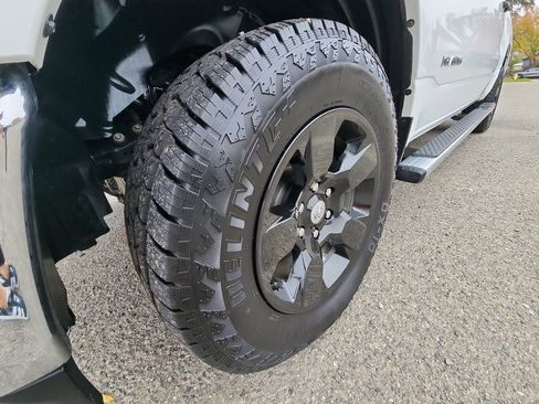 Used 2024 RAM 1500 Big Horn image 18