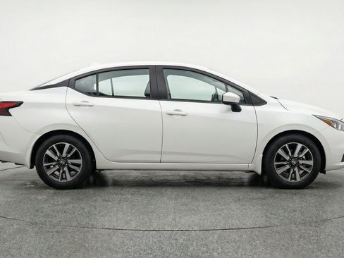 Used 2025 Nissan Versa SV FWD image 11