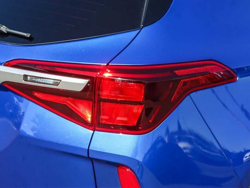 Used 2023 Kia Seltos LX image 7