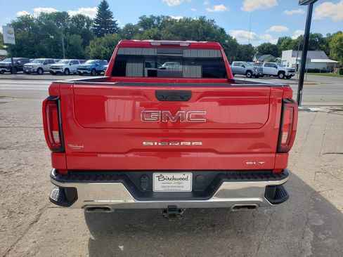 Used 2021 GMC Sierra 1500 SLT w/ SLT Convenience Package AWD/4WD image 4