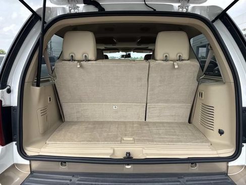 Used 2014 Ford Expedition XLT w/ Equipment Group 202A RWD image 13