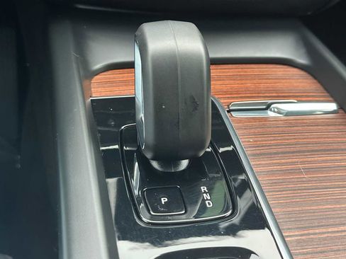 Certified 2023 Volvo XC60 B5 Plus w/ Climate Package image 29