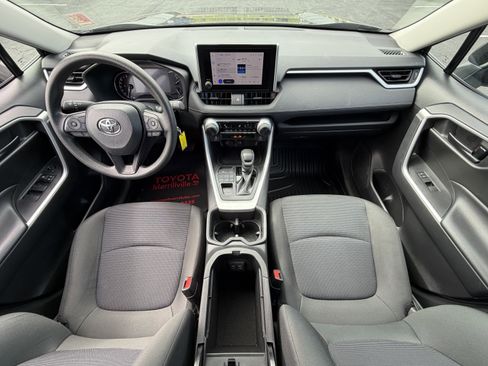 Certified 2024 Toyota RAV4 LE AWD/4WD image 17