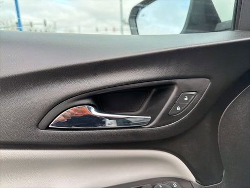 Used 2020 Chevrolet Equinox LT image 20