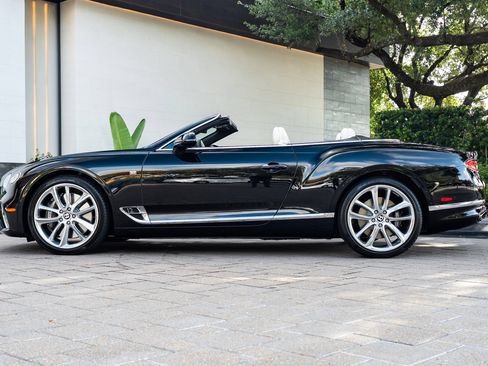 Used 2020 Bentley Continental GT AWD/4WD image 22