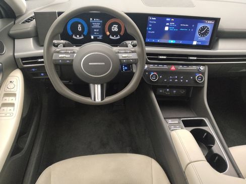 Used 2025 Hyundai Sonata SEL FWD image 22
