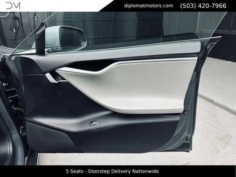 Used 2013 Tesla Model S RWD image 28