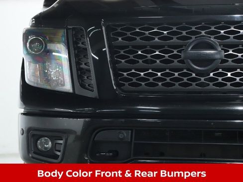 Used 2019 Nissan Titan SL w/ Midnight Edition image 8