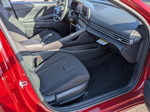 New 2026 Hyundai Elantra SE image 23