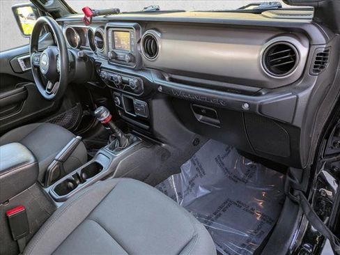 Used 2020 Jeep Wrangler Sport image 19