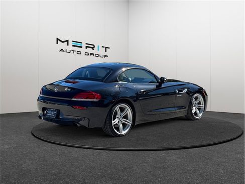Used 2015 BMW Z4 sDrive35i image 9