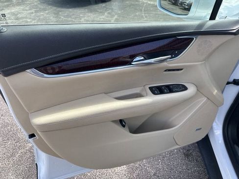 Used 2018 Cadillac XT5 Luxury AWD/4WD image 14