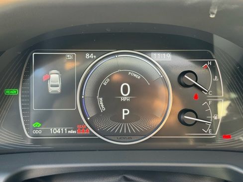 Used 2023 Lexus ES 300h w/ Accessory Package (Z2) image 24
